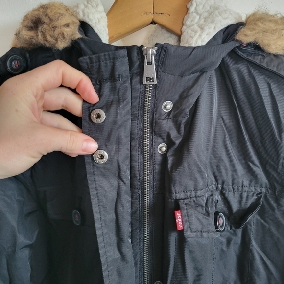 LEVI'S Jacket Quilt And Sherpa Lined Black Small - Picture 4 of 11